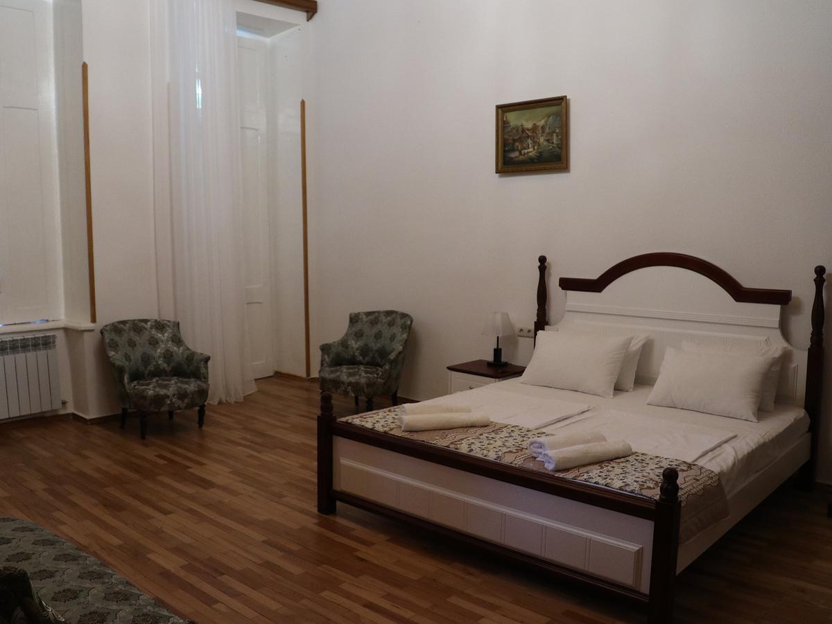 Liberty Apartment And Rooms Tbilisi Exterior foto